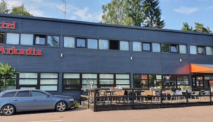Arkadia Hotel & Hostel