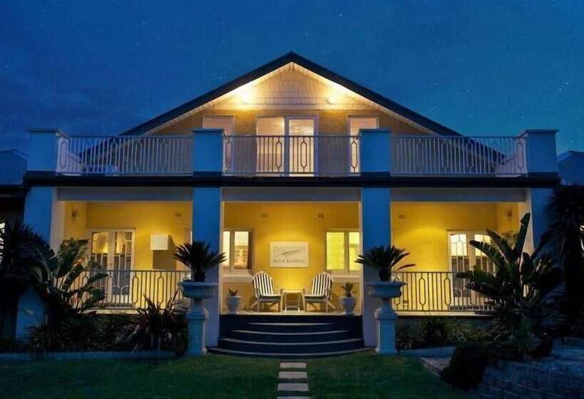 Plantation House At Whitecliffs Bed And Breakfast