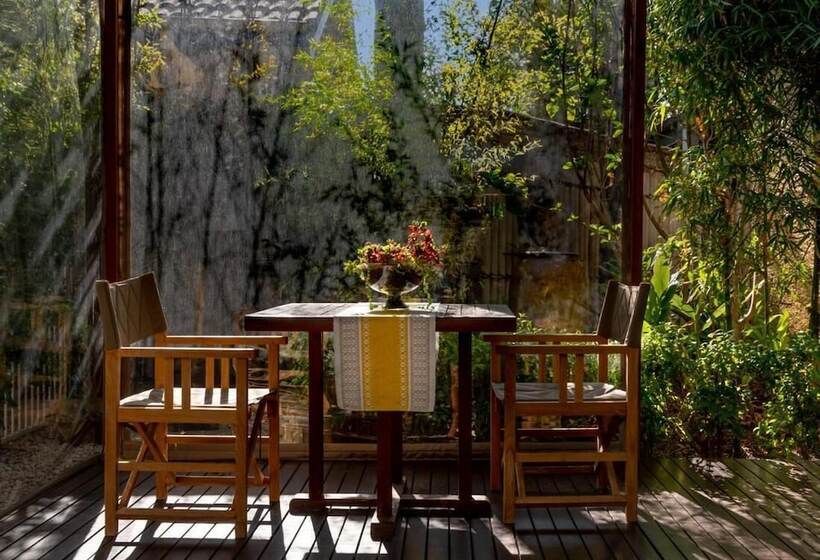 Plantation House At Whitecliffs Bed And Breakfast