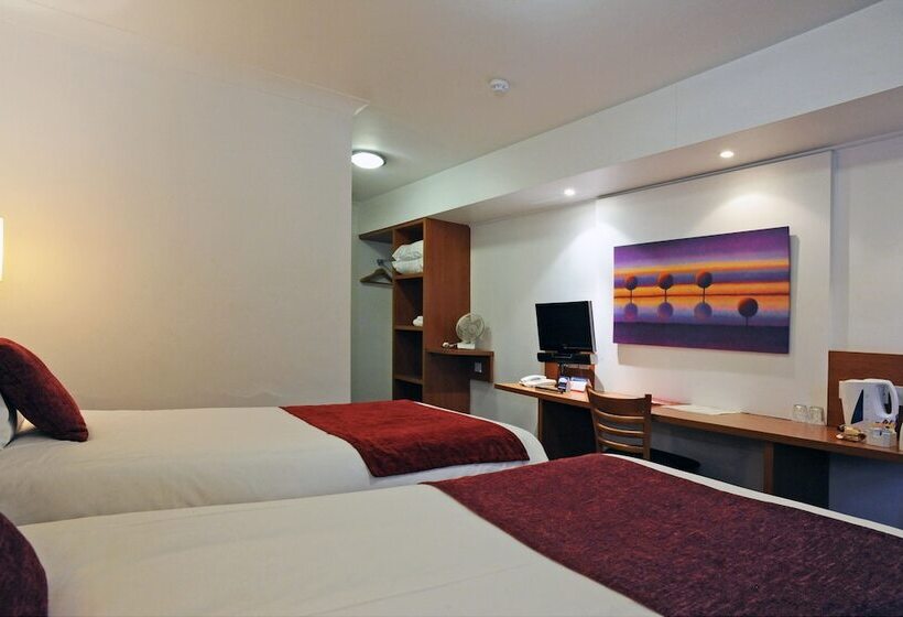 Cross Keys Hotel By Greene King Inns