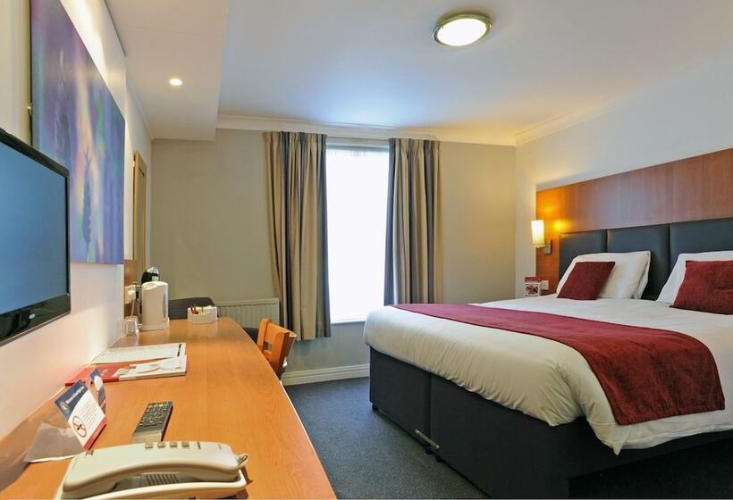 Cross Keys Hotel By Greene King Inns