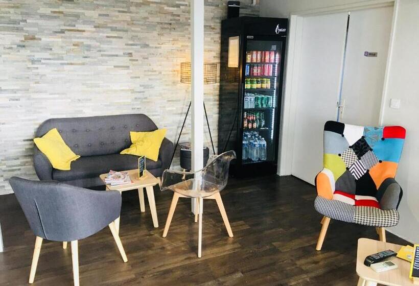 Отель Fasthôtel Clermont Ferrand Gerzat