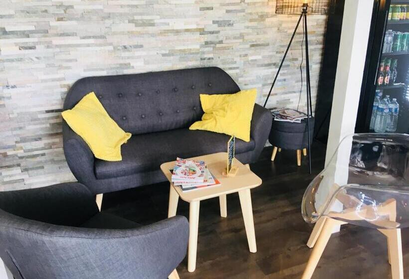 Отель Fasthôtel Clermont Ferrand Gerzat