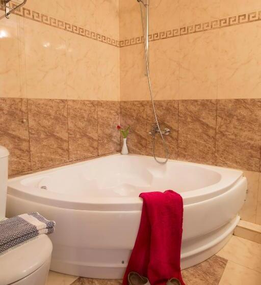 בית מלון כפרי Almira Mare