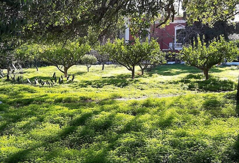 هتل Archontiko Angelou