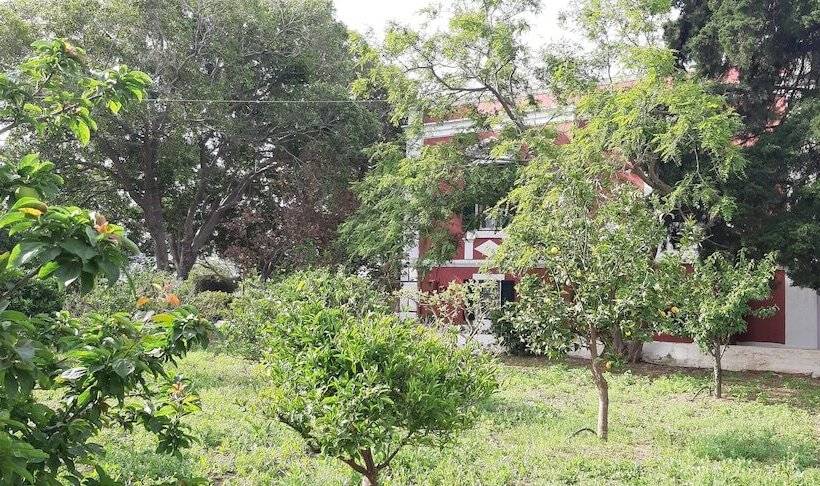 هتل Archontiko Angelou