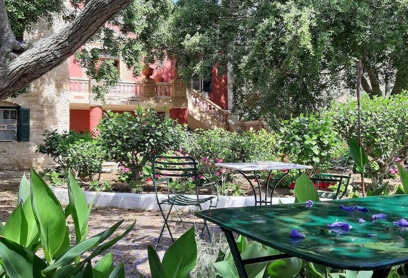 هتل Archontiko Angelou