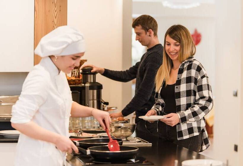 בית מלון כפרי Ariston Garden & Spa