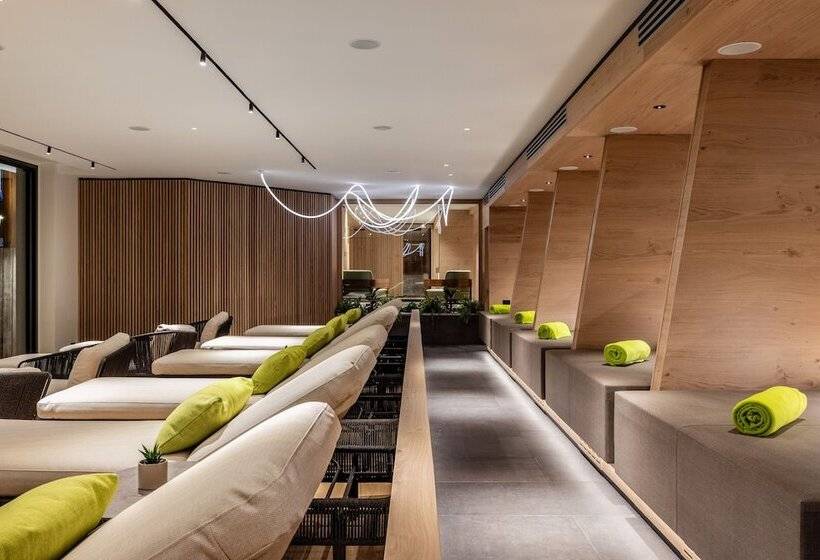 בית מלון כפרי Ariston Garden & Spa