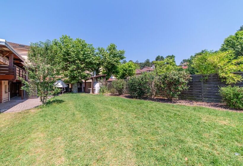 בית מלון כפרי Au Coq Dort Spa