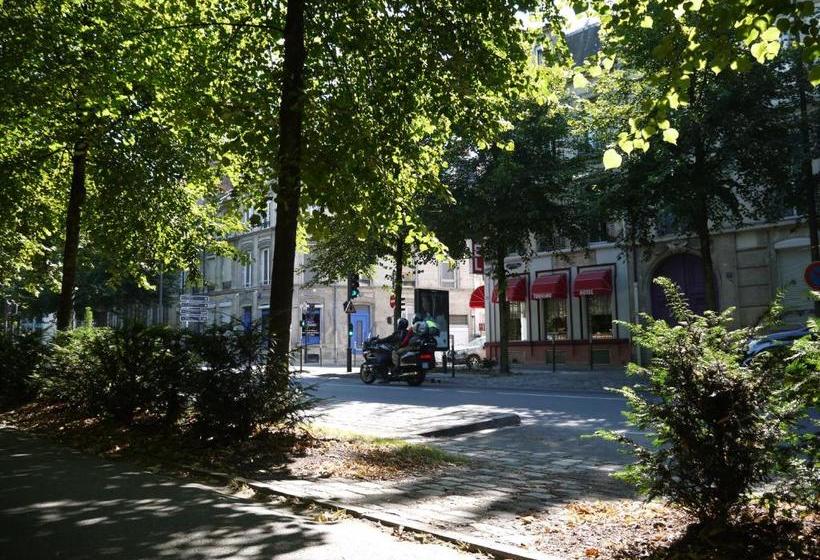 Отель Au Touring Hôtel