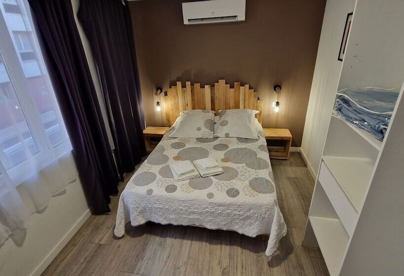 Отель Au Valery