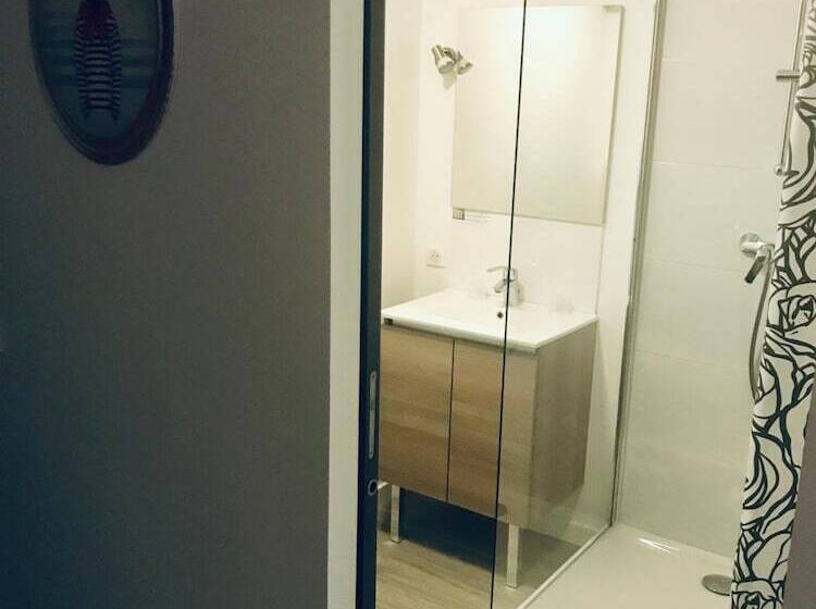 Отель Au Valery