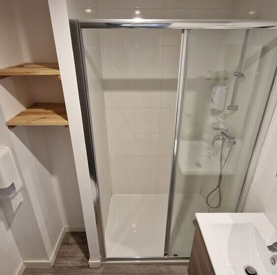 Отель Au Valery