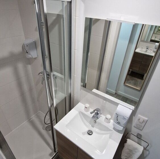 Отель Au Valery