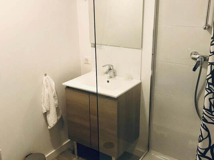 Отель Au Valery