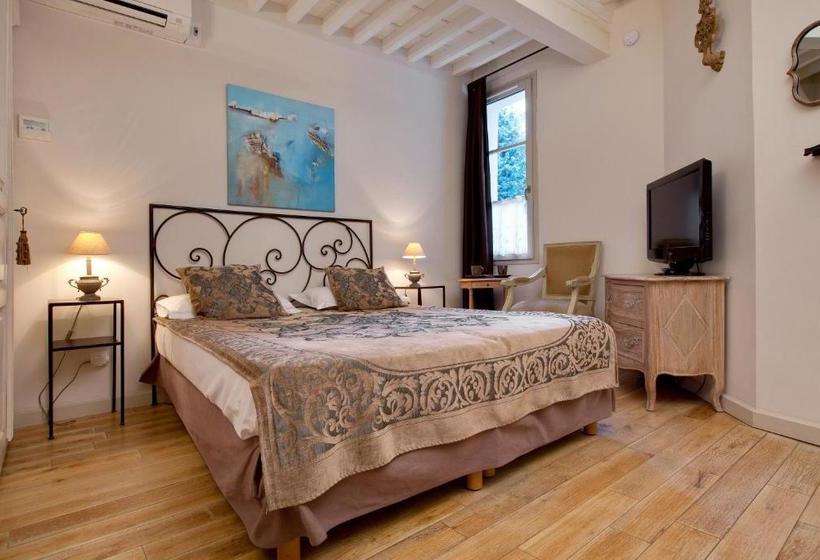 בית מלון כפרי Autour Du Petit Paradis