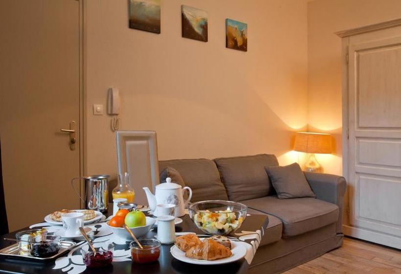 בית מלון כפרי Autour Du Petit Paradis