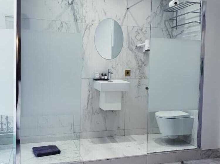 בית מלון כפרי Avaton   1 Min Du Palais   Cannes Centre