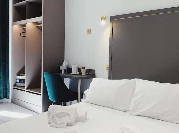 בית מלון כפרי Avaton   1 Min Du Palais   Cannes Centre