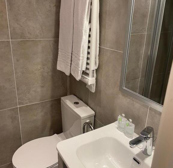 בית מלון כפרי Azur