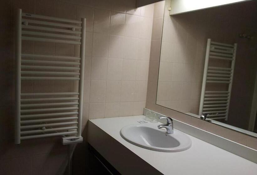 בית מלון כפרי Azur