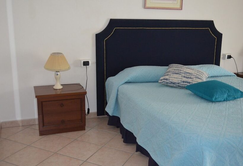 فندق B&b Oliena
