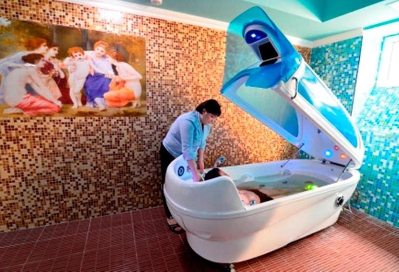 هتل Borjomi Palace Health & Spa Center
