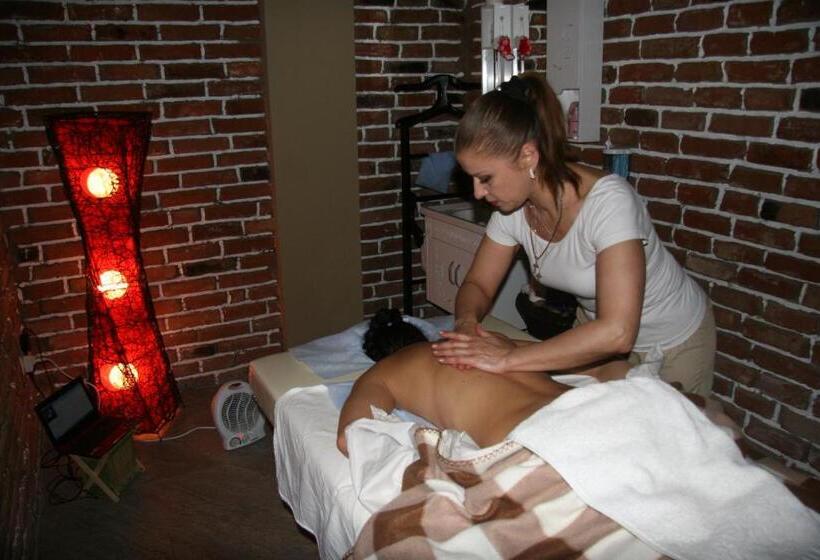 هتل Borjomi Palace Health & Spa Center