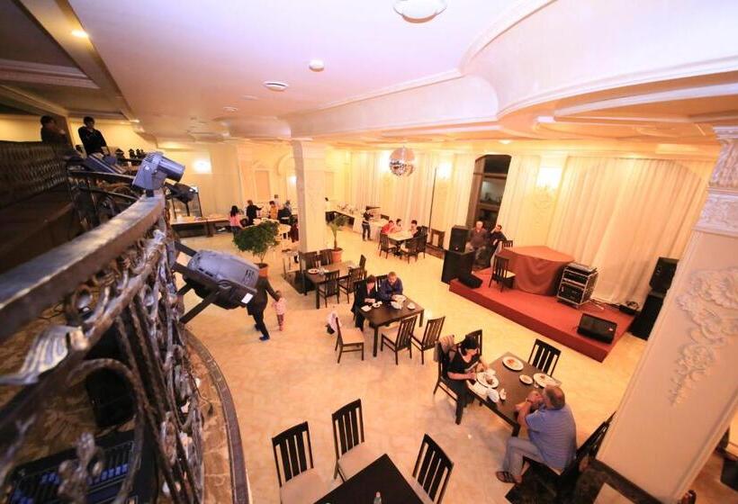 هتل Borjomi Palace Health & Spa Center