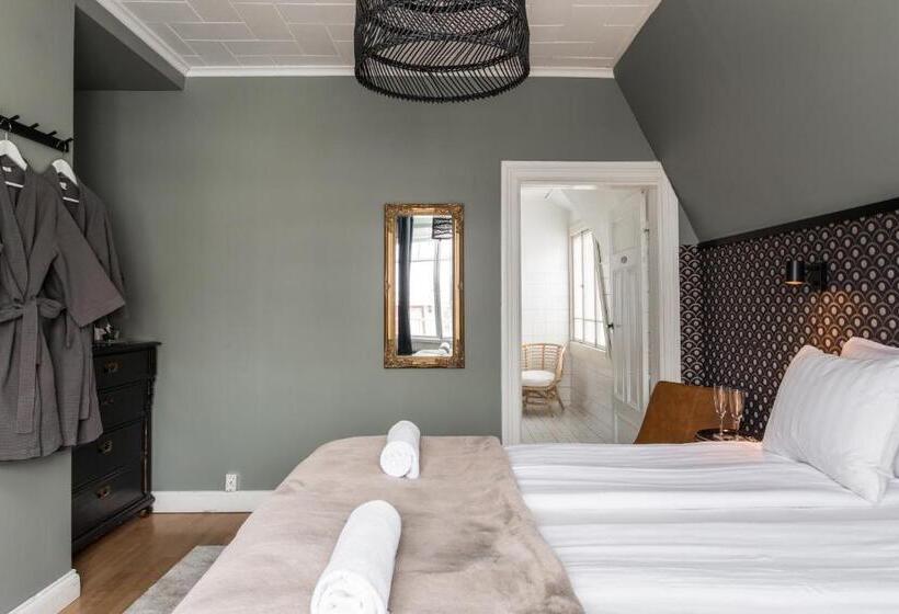 Отель Bridget Inn