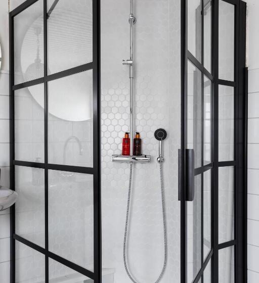 Отель Bridget Inn