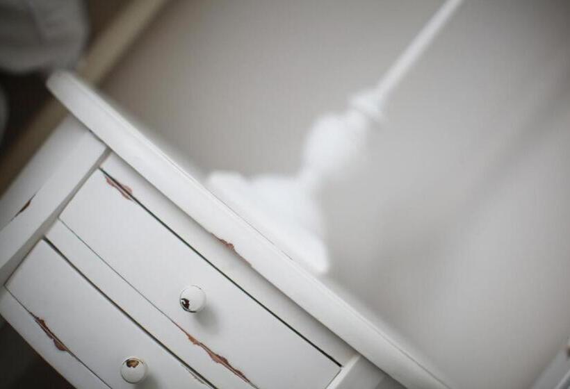 Отель Brindleys