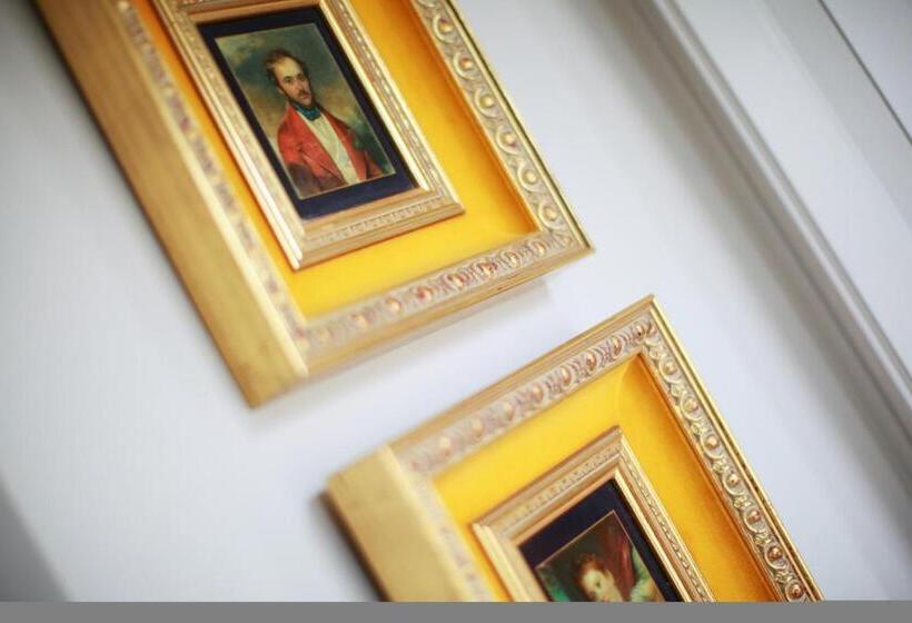 Отель Brindleys