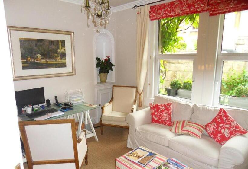 Отель Brindleys