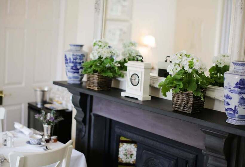 Отель Brindleys