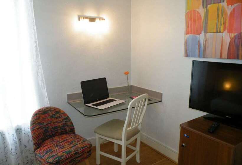 Brit Hotel Roanne   Le Grand Hôtel