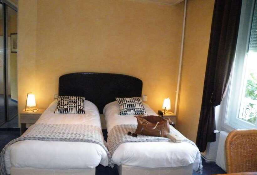 Brit Hotel Roanne   Le Grand Hôtel