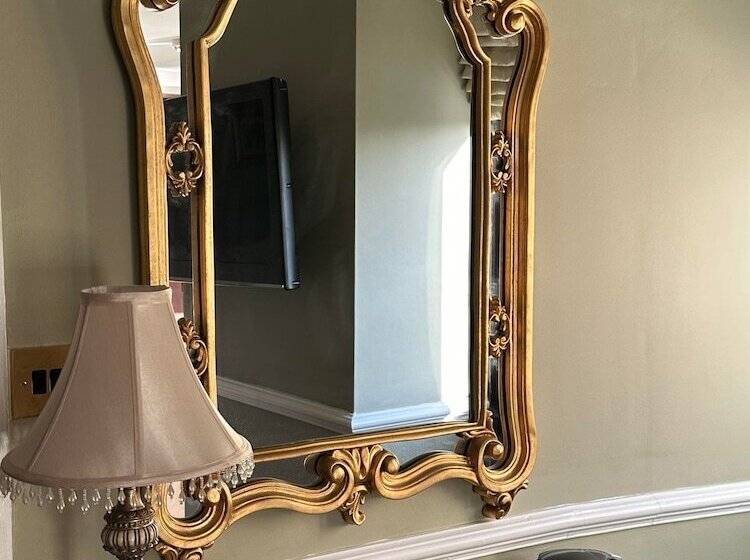 Burford Lodge Hotel   Adults Only