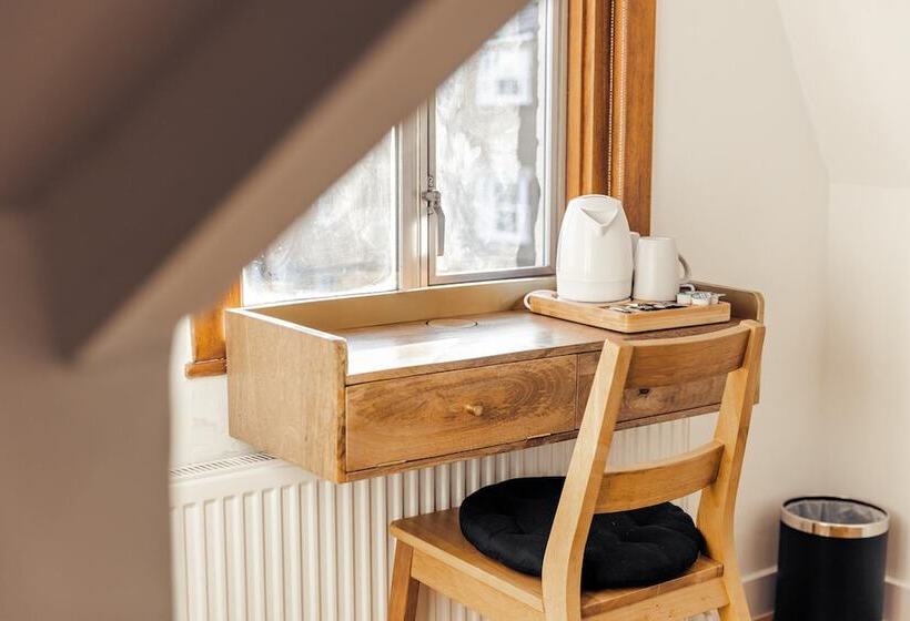 Отель Cambridge House