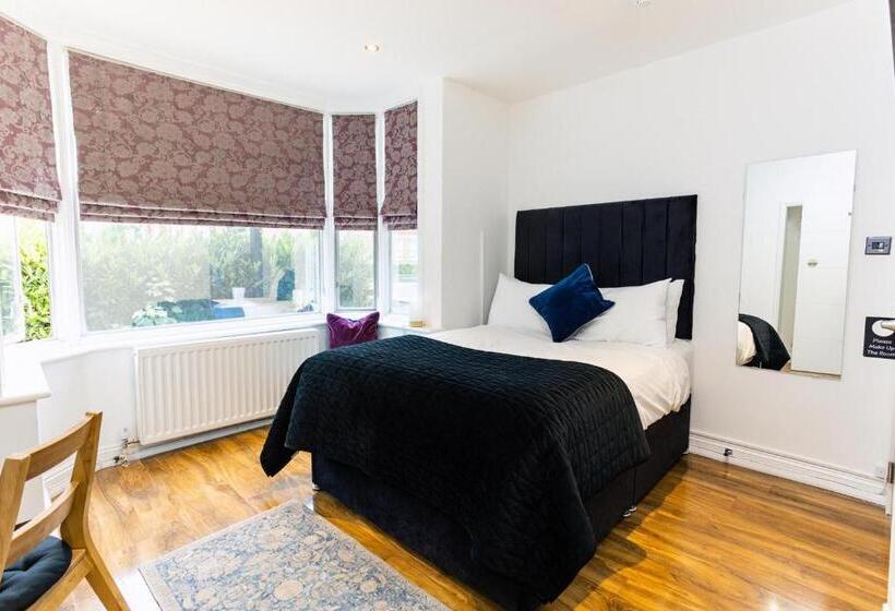 Отель Cambridge House