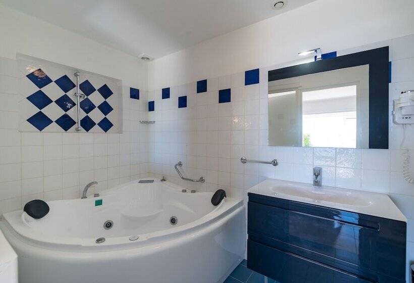 Cap Riviera Hotel & Restaurant Saint Aygulf