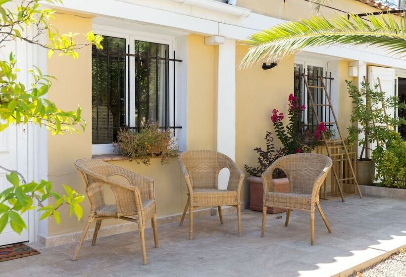 Cap Riviera Hotel & Restaurant Saint Aygulf