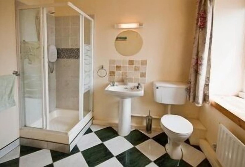 בית מלון כפרי Castlehouse B&b