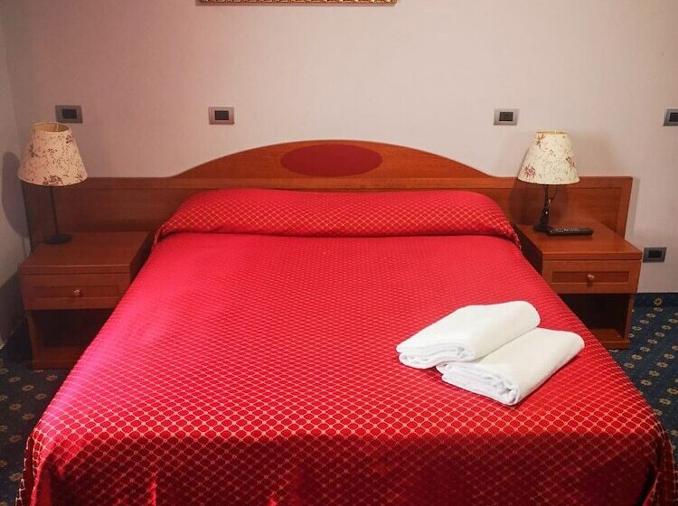 בית מלון כפרי Cavour Resort