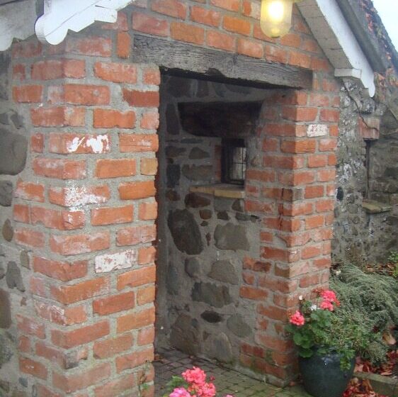 Отель Clenaghans