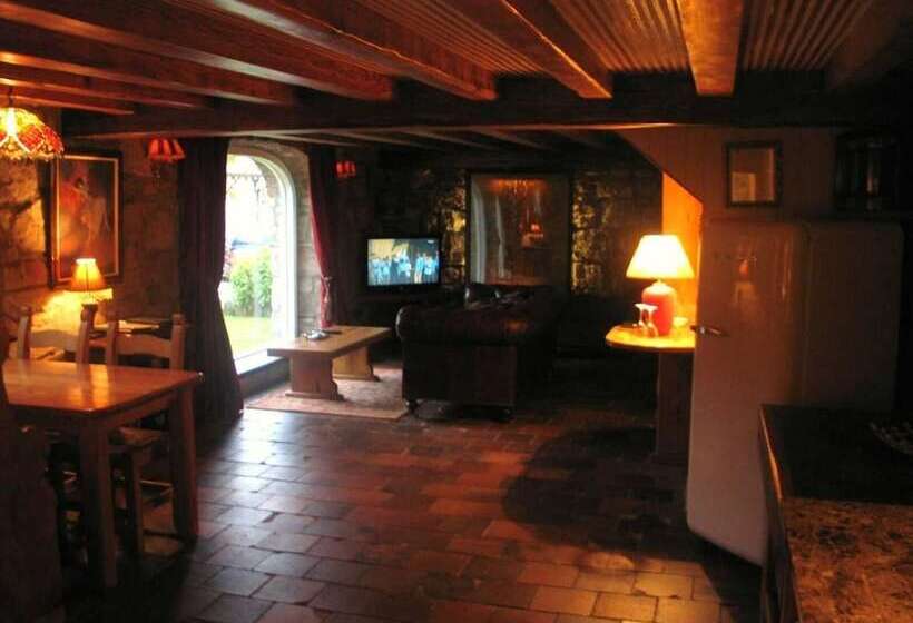 Отель Clenaghans