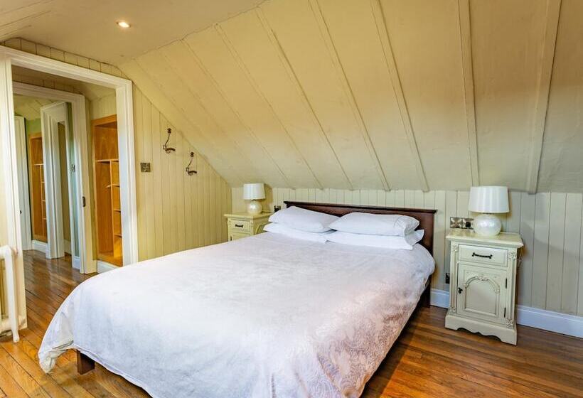 Отель Clenaghans