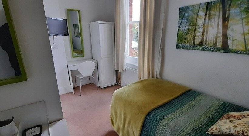 فندق Colebrook Guest House