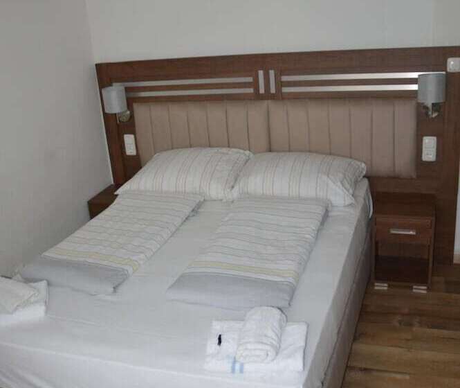 בית מלון כפרי Colonia